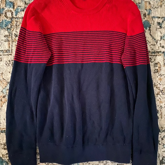 XL Express Sweater - Picture 2 of 2
